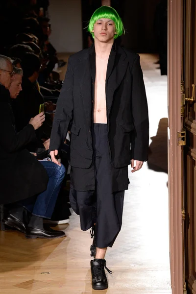 Look 39